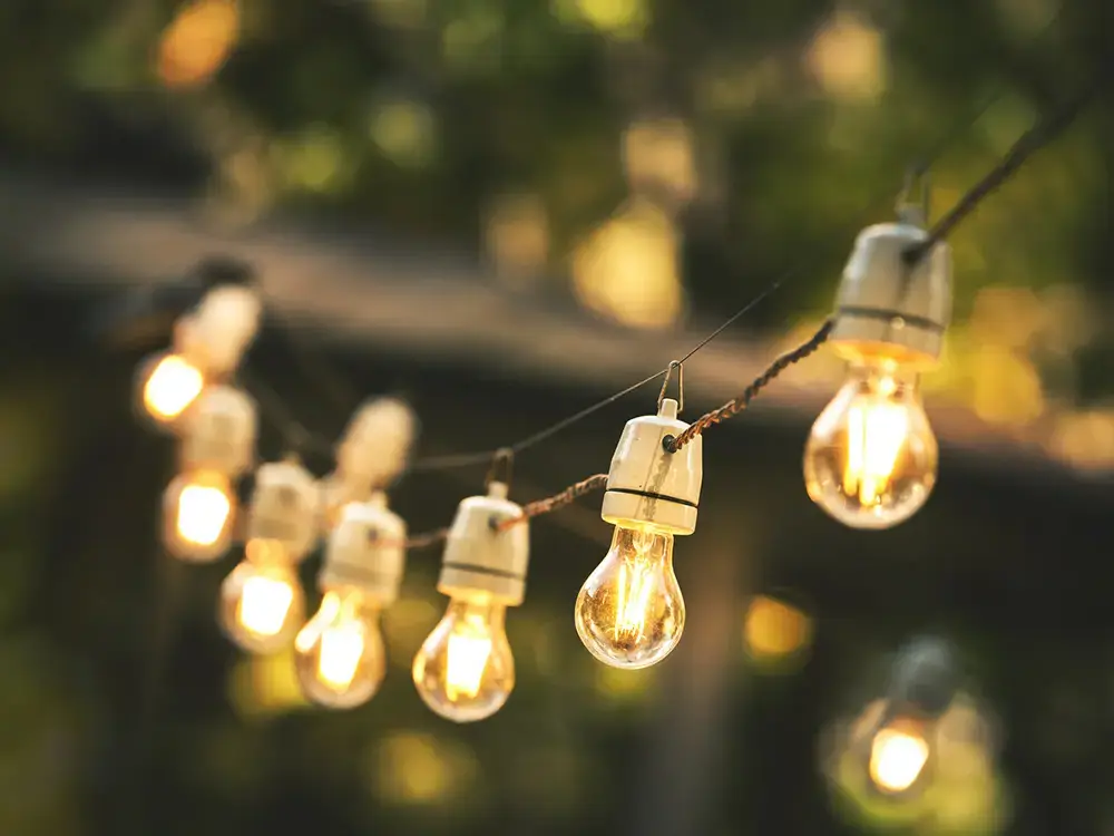 081823-PoolMovieNight-2 Aviva Pools' top tips for planning a Pool Party Movie Night