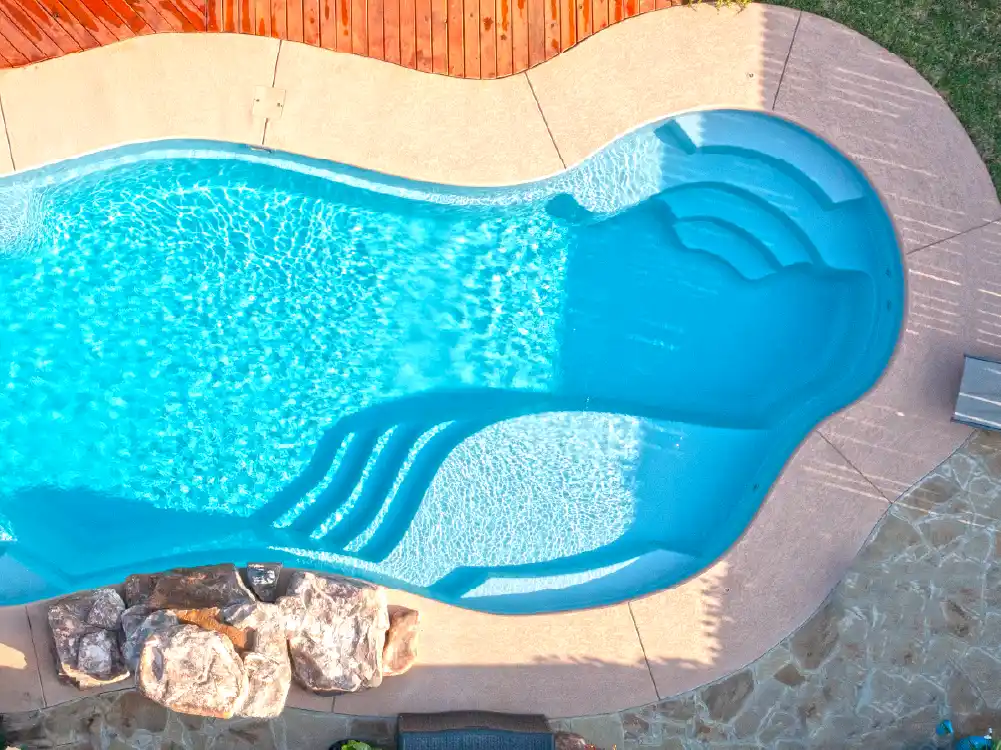 AvivaWeb-Vogue-3Intro POOL CONSTRUCTION: understanding the three main types