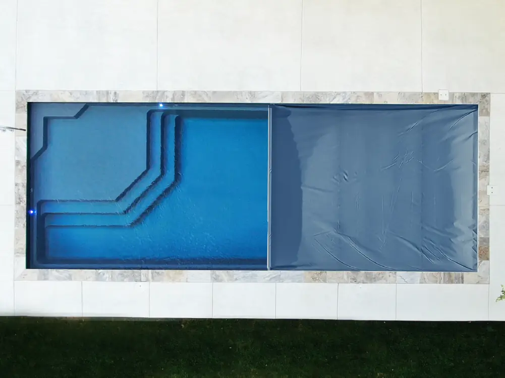 AvivaWeb-Ovation-6Footer How you can effectively prevent leaves from damaging your pool