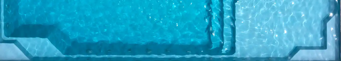 High-gloss gelcoat surface